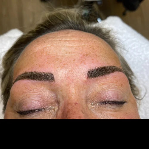 Microblading med PhiBrows